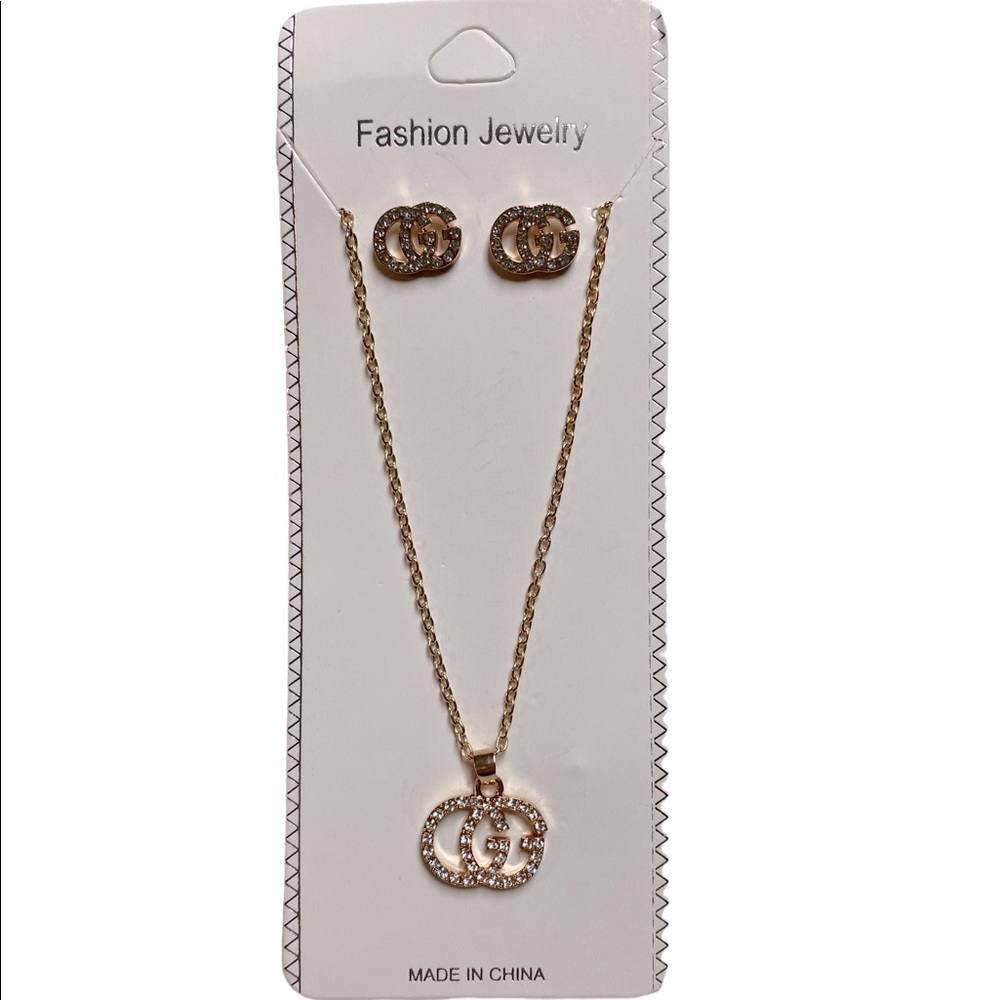 Fashion Jewelry Earring & Necklace Set